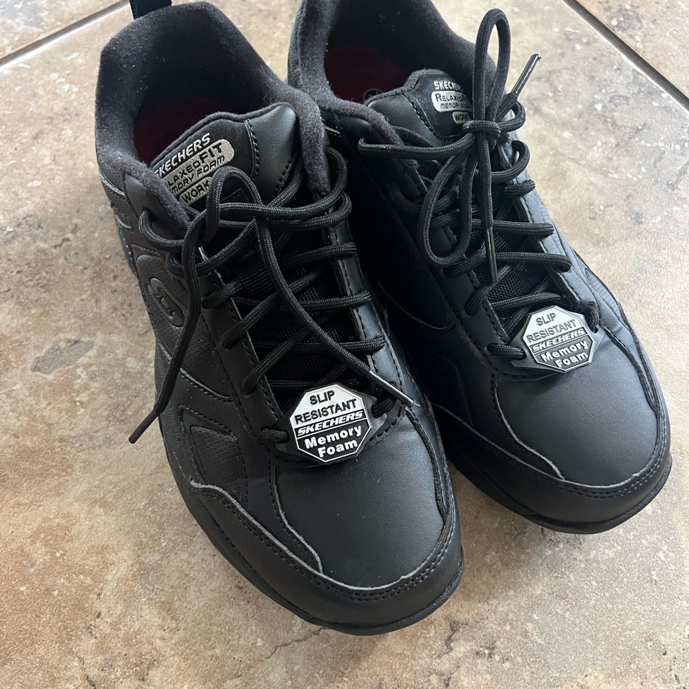Skechers Men's Black Memory Foam Sneakers
